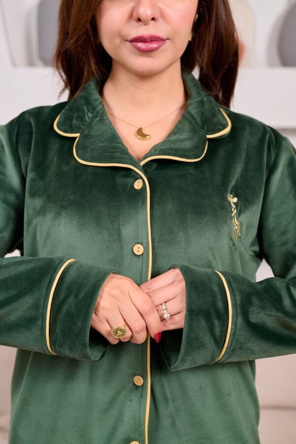 بيجاما كلاسيك زيتي