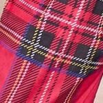 احمر في اسود في اصفر