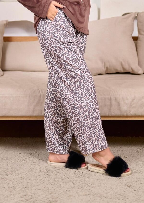 بنطلون شيتا