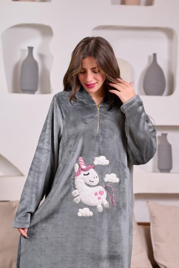 جلابيه شتوى مطرزه