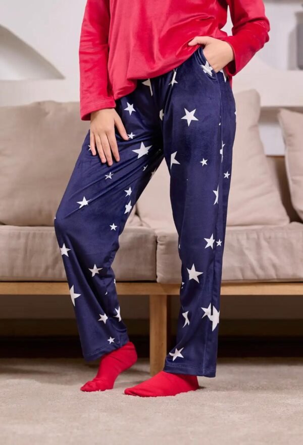 بنطلون بجيوب نجوم