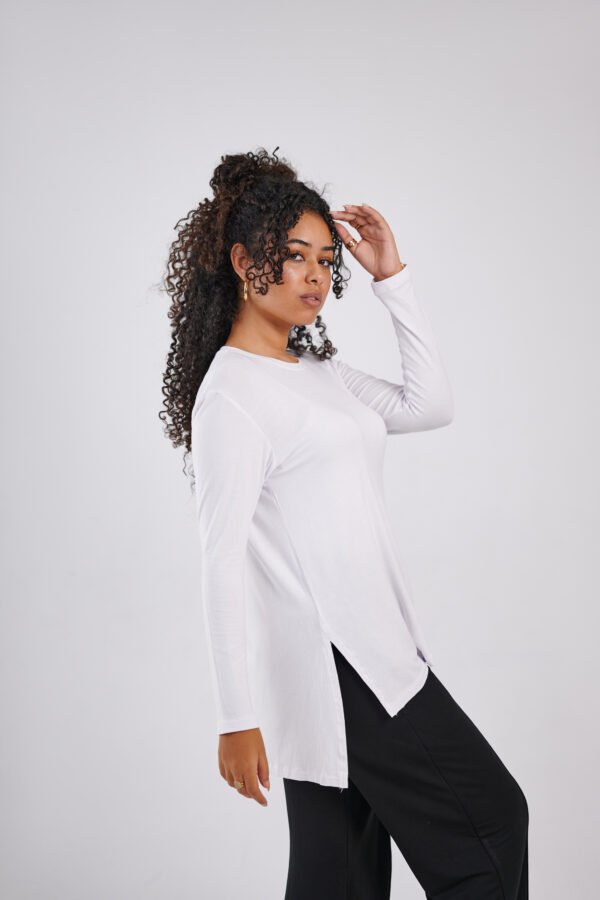 It's spreading two holes of the grass.