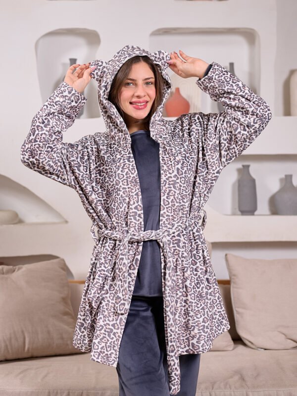 روب قصير تايجر